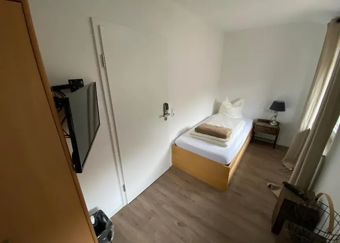 Haus Talblick 게스트하우스 3*