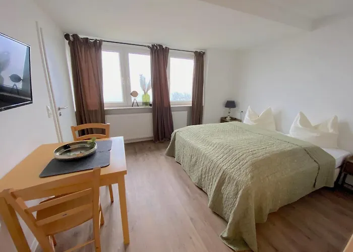 Haus Talblick 게스트하우스 3*